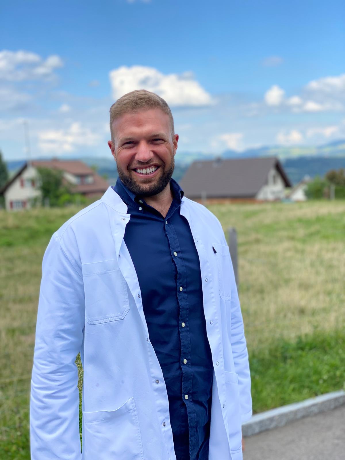 Alexander Benz – Ihr Zahnarzt in Niederhasli